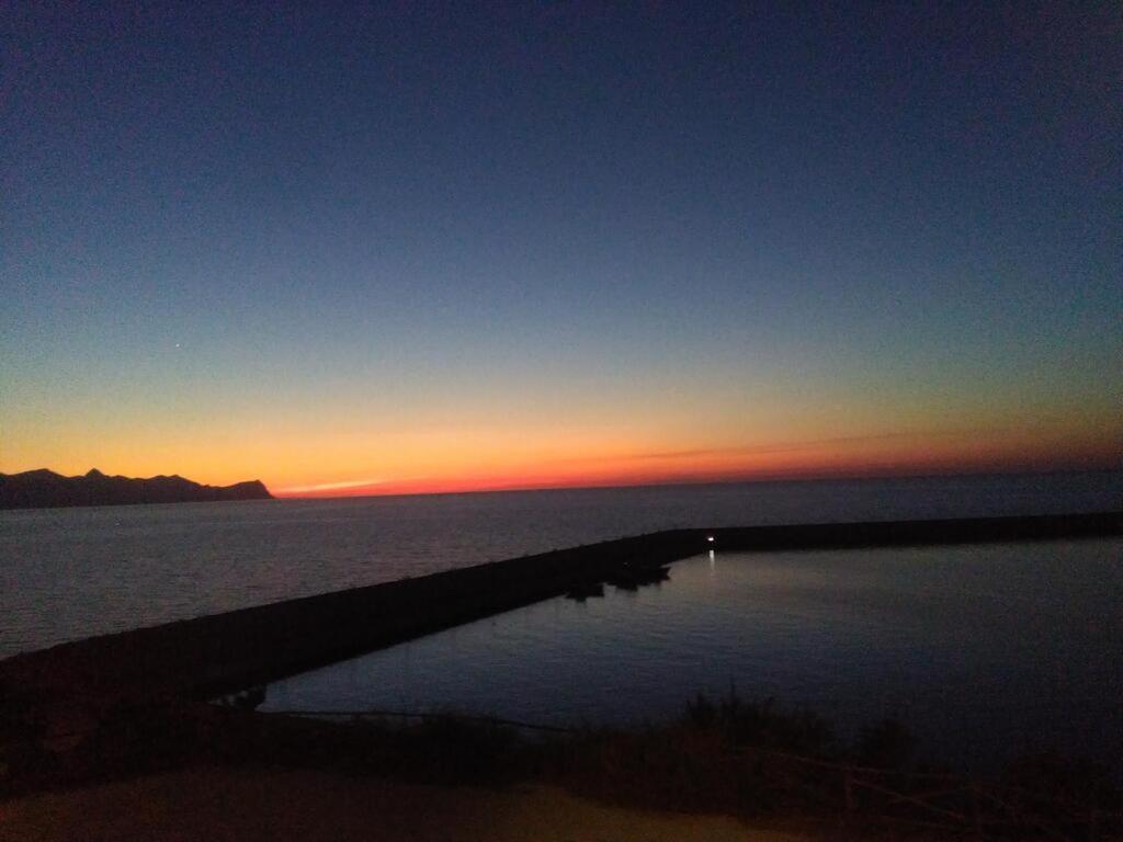 La Stanza Vicino Al Mare , Una Camera Da Letto E Bagno Con Balcone Vista Mare Lejlighed Balestrate Eksteriør billede